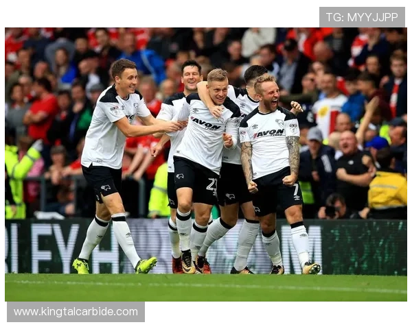 德比郡足球俱乐部历史沿革与成就分析探讨