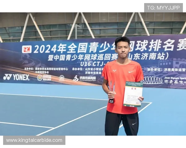 全球网球巡回赛新赛季开启 多位顶级选手争夺年度冠军荣耀