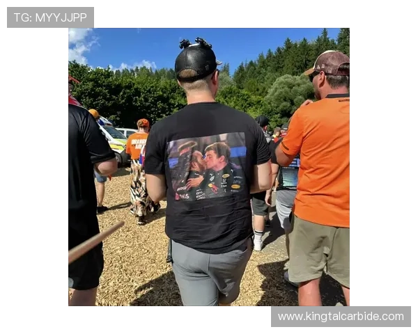 F1赛事风云再起 汉密尔顿与维斯塔潘新赛季角逐态势引关注