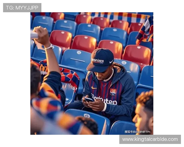 欧洲五大联赛最新动态：梅西重返巴萨引发热议 曼联新帅遭遇执教挑战