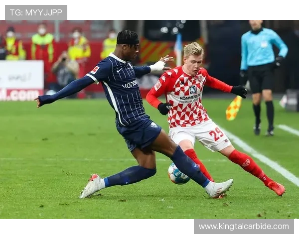 美因茨05俱乐部宣布新赛季目标确定 主帅与球员展现决心